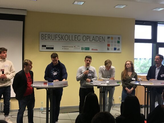 Podiumsdiskussion_2.jpg
