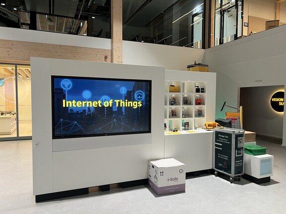 DHL_Innovation_Center_2.jpeg  