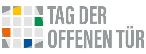TagderoffenenTuer.png