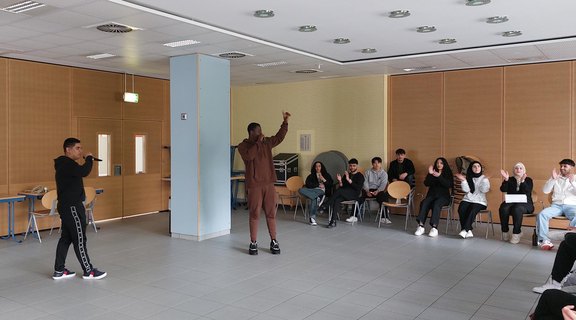 IK_Theater2.jpg  