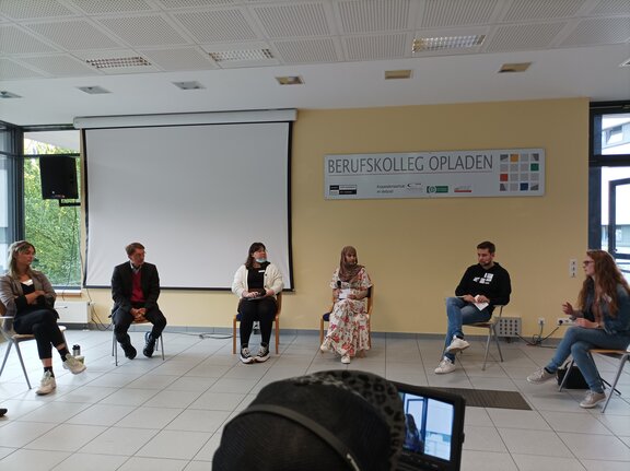 Podiumsdiskussion-2021-3.jpg