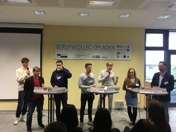 Podiumsdiskussion_1.jpg